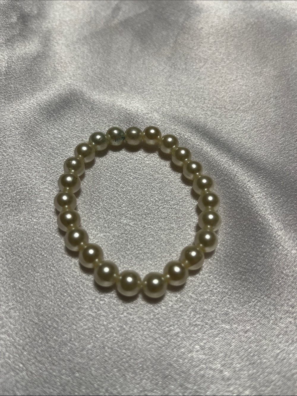 Classic Pearl Stretch Bracelet - Cream Pearls